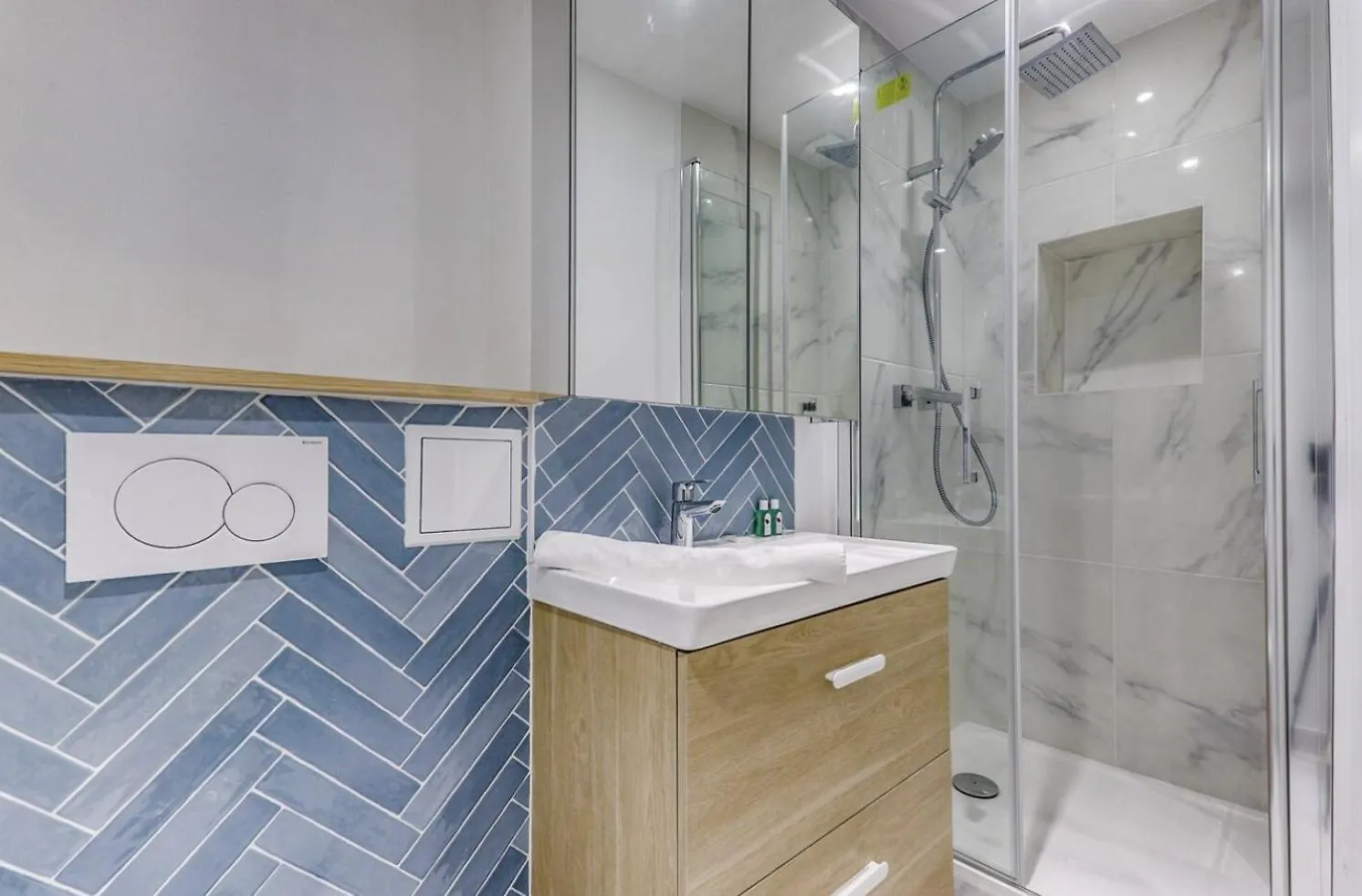 La Nuit Etoilee - Moderne & Elegant - Marais Apartment Paris